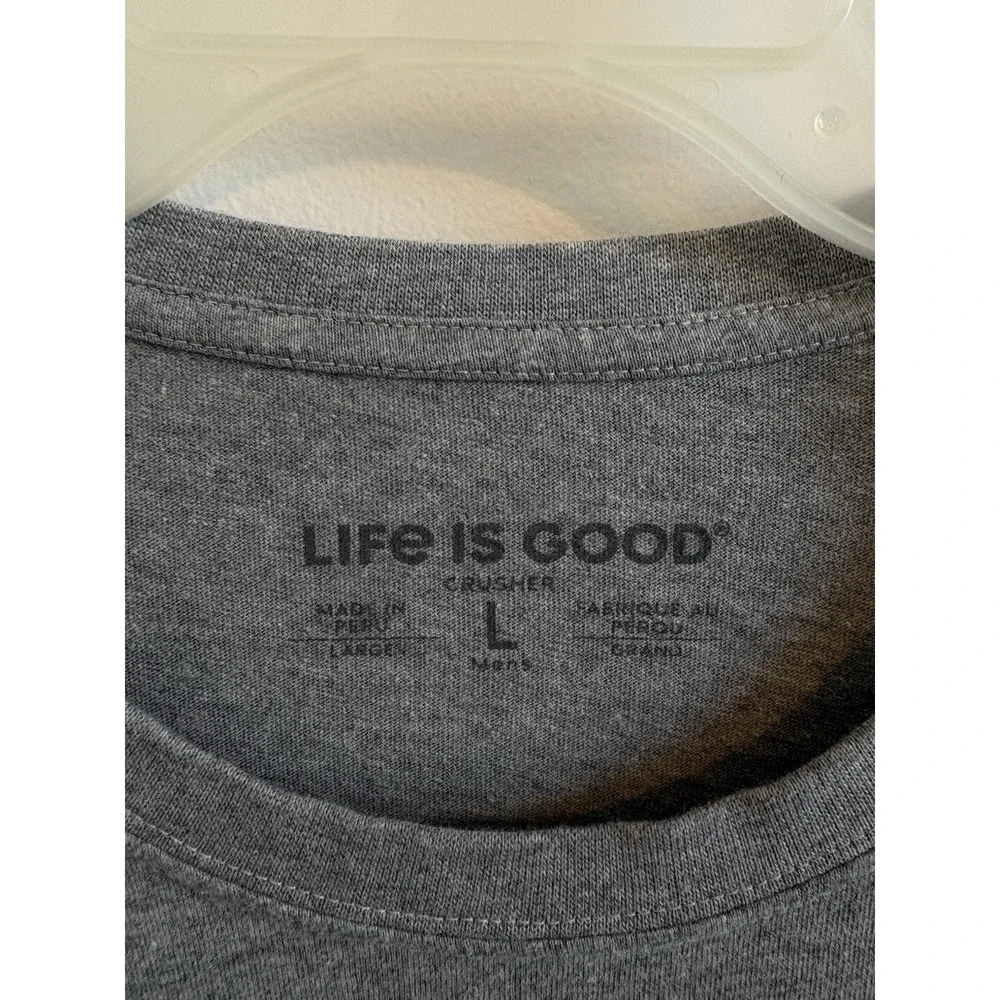 Life Is Good L/S Crusher Tee Grey Football Christmas T-shirt Lg (Fits XL)‎